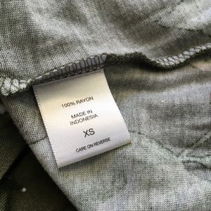 Chemisier Vert New York & Company - Taille XS, Neuf Sans étiquettes, Coupe Régulière
